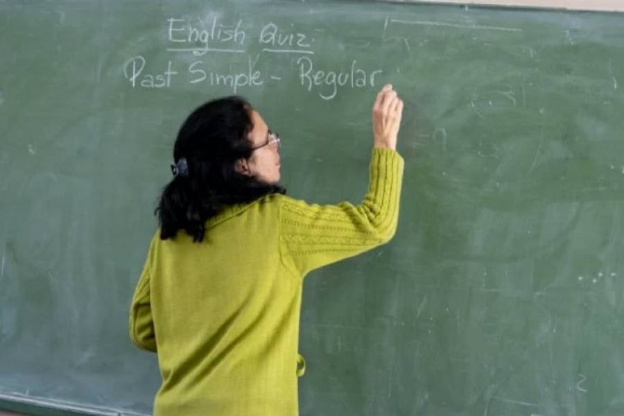 Santa Fe premiará a los docentes que no falten a clases: fuerte rechazo sindical