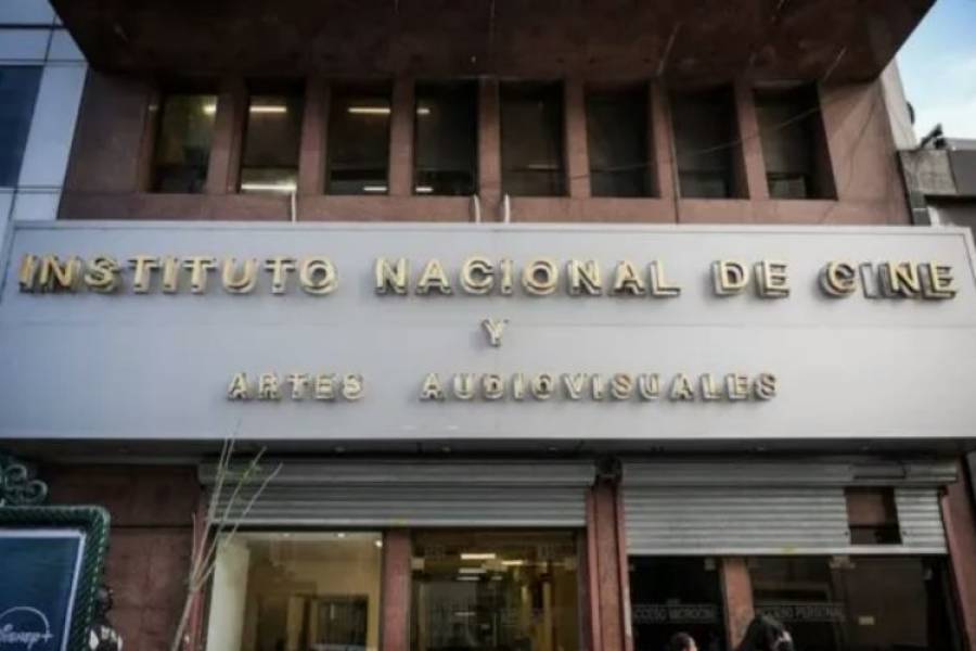 El Gobierno de Javier Milei oficializará el cierre el INCAA: qué pasará con los empleados