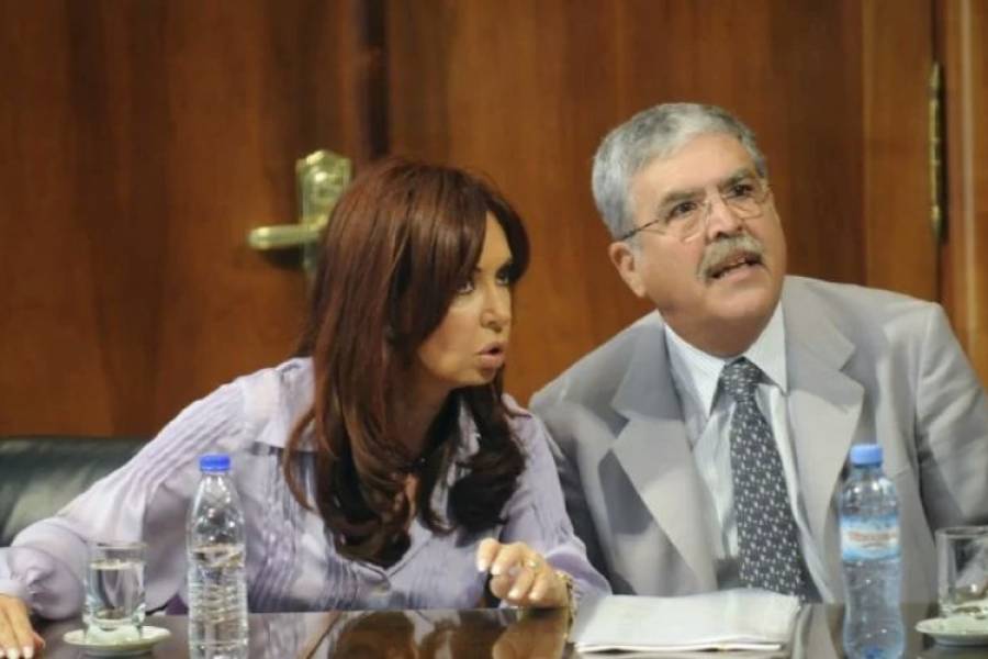 La Justicia fijó un millonario embargo contra el exministro de Cristina Fernández de Kirchner, Julio De Vido