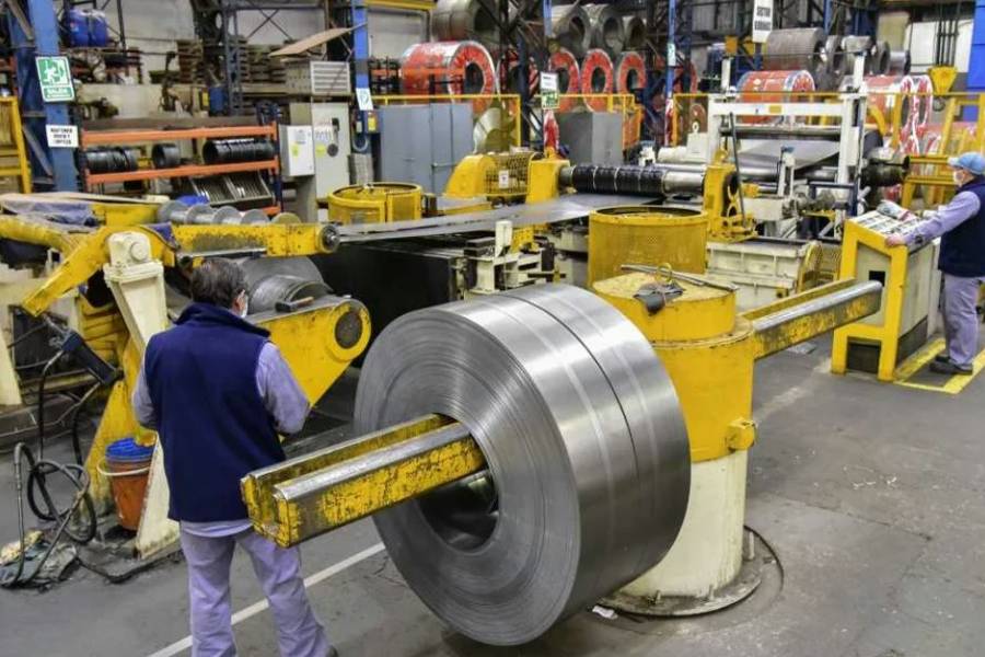 La producción industrial creció en febrero 4,7%
