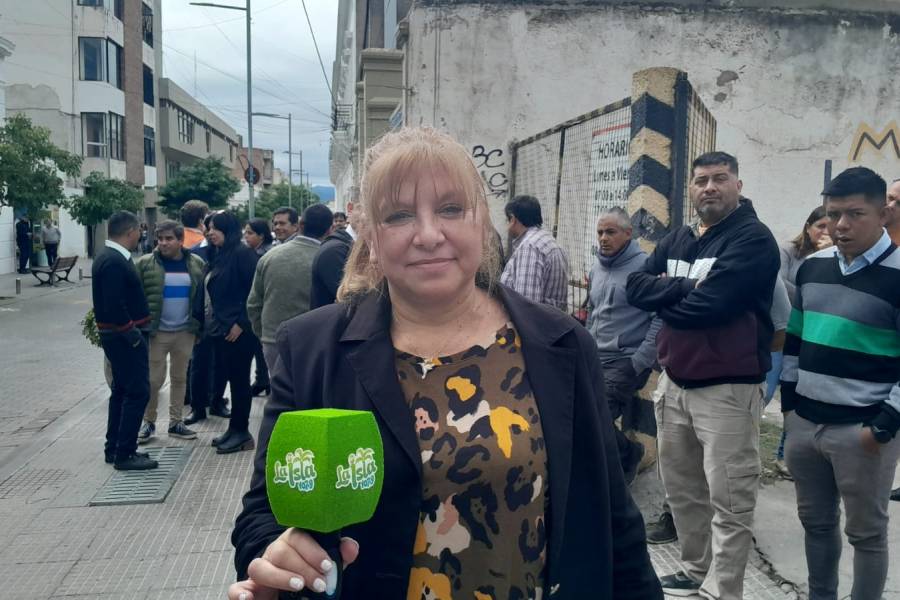Judiciales protestan frente a la Corte de Justicia