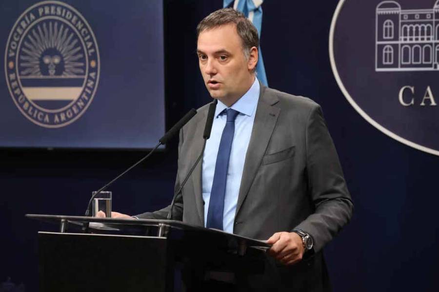 Manuel Adorni será candidato a legislador porteño por La Libertad Avanza