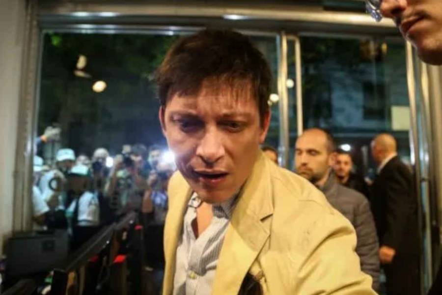 Denunciaron penalmente a Santiago Caputo por el incidente con el fotógrafo