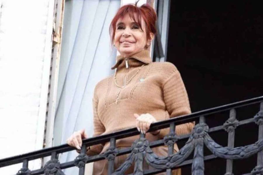 Alegría en la militancia: Cristina Kirchner podrá usar su balcón