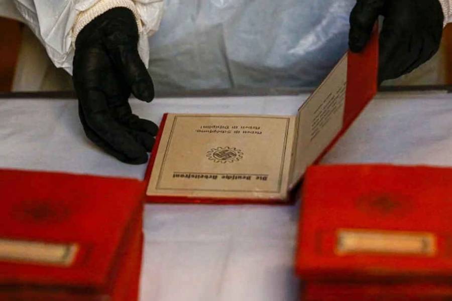 La Corte Suprema trabaja sobre el contenido de las cajas nazis