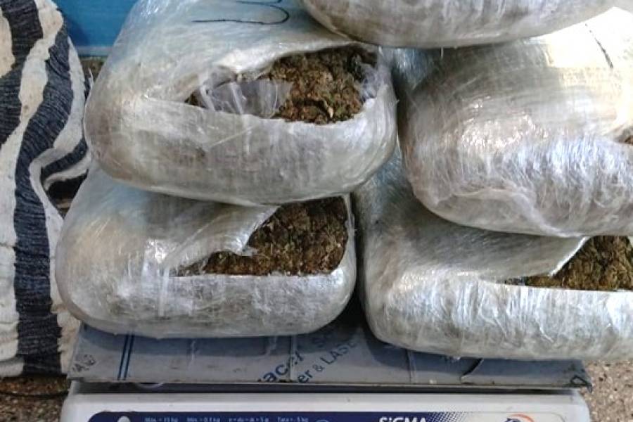 Transportaba más de 5 kilos de marihuana en un bolso