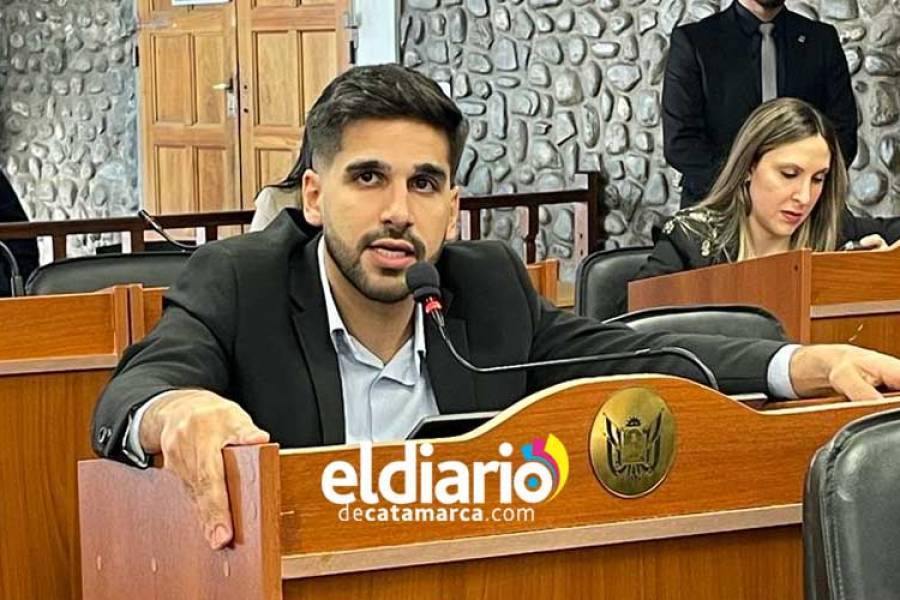 Grave acusación contra el exministro Zampieri: Lo denuncian por representar ilegalmente a la provincia