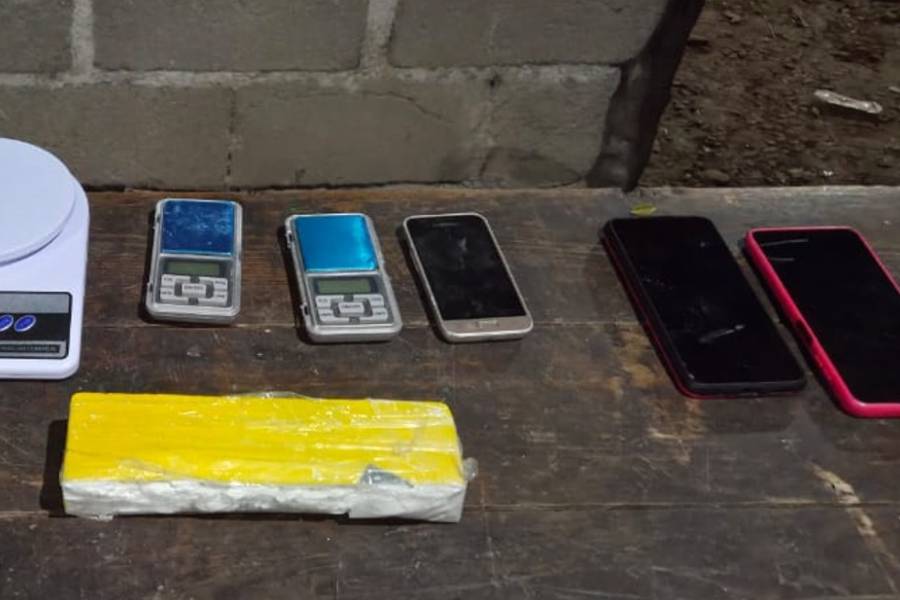 Allanan una vivienda en el barrio Alem y secuestran cocaína, marihuana y dinero en efectivo