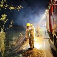 Tensa madrugada en Lampacito: Incendio forestal puso en jaque a zonas rurales y tendido eléctrico