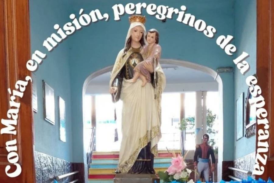 Colegio del Carmen celebra a su santa patrona