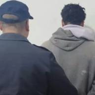 Golpeó y amenazó con prender fuego a su pareja