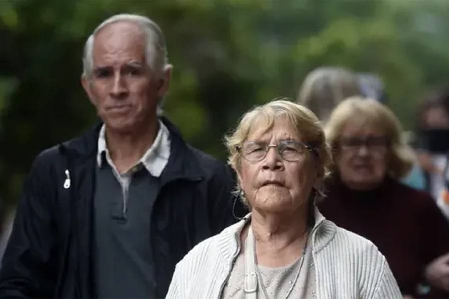 Es oficial el aumento para jubilados en agosto: a cuánto se va la mínima