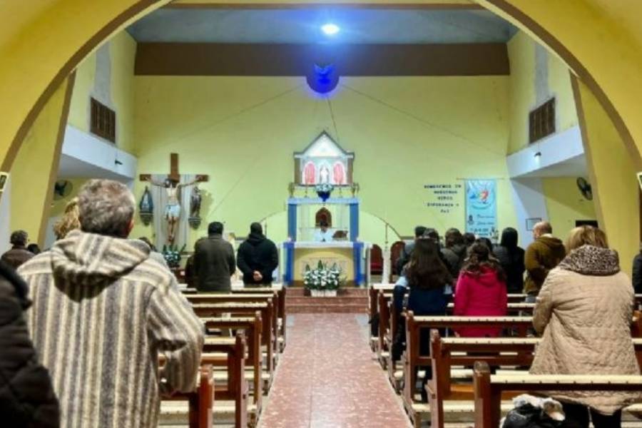 La parroquia Jesús Niño culmina el mes de celebraciones con una jornada comunitaria
