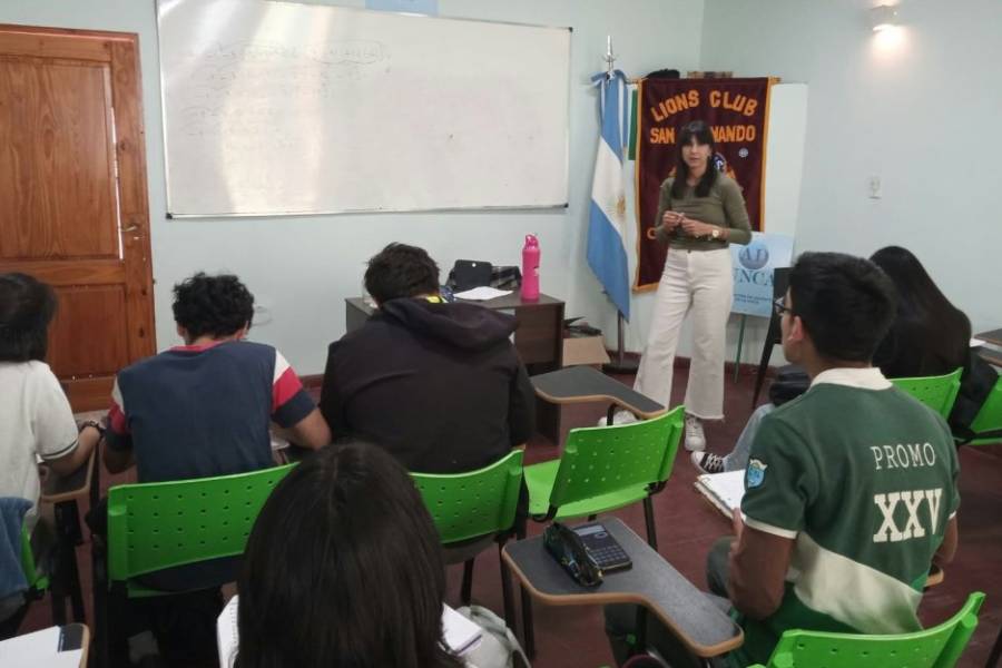 Cursos gratuitos para aspirantes universitarios: El Club de Leones acompaña a los estudiantes en su preparación