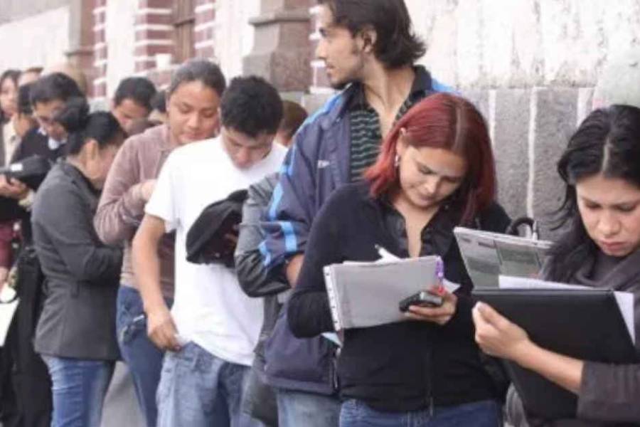 En la era Milei, cerraron más de 15 mil empresas y se destruyeron 220 mil puestos de empleo registrados
