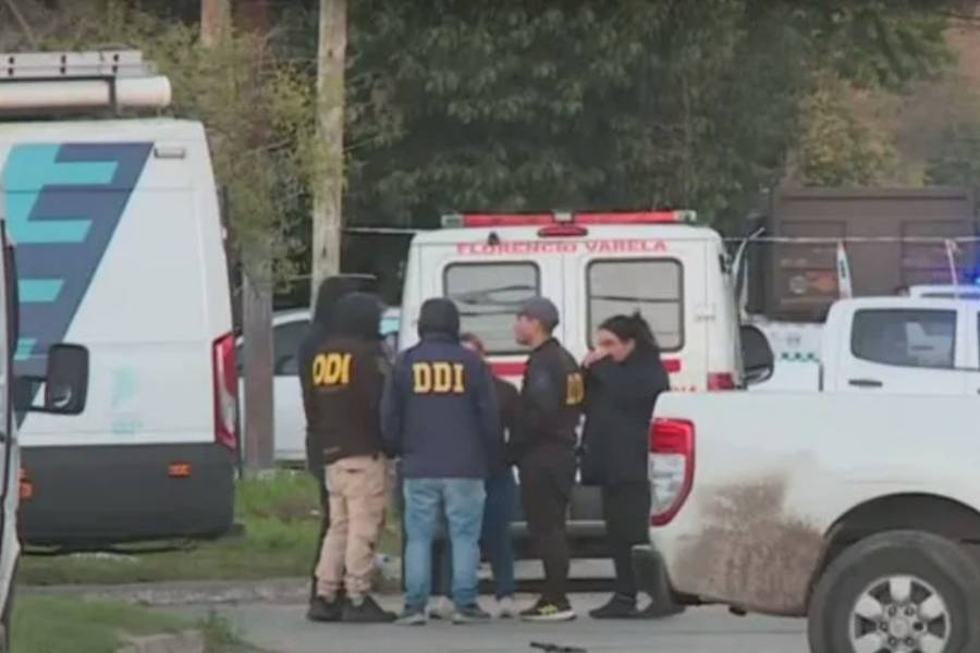 Encontraron quemada la camioneta en la que se llevaron a las chicas desaparecidas en Ciudad Evita