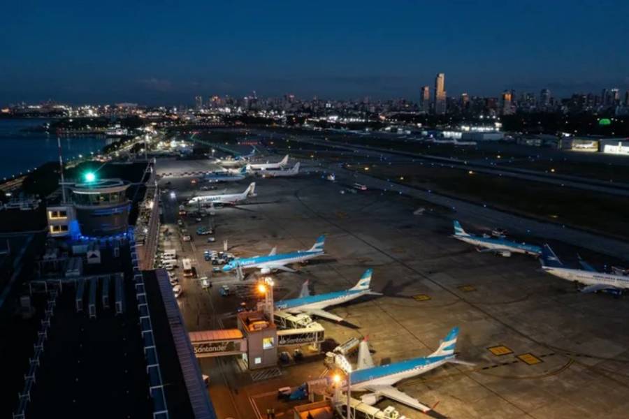 Asambleas en aeropuertos: ATE denuncia crisis en la ANAC y peligran vuelos en todo el país