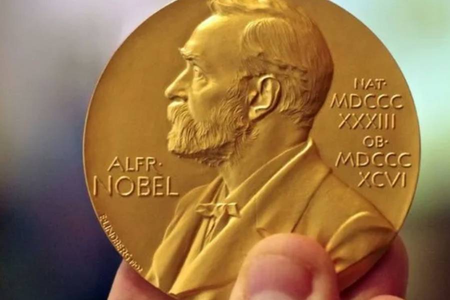 Otorgan el Premio Nobel de Física 2025 a tres científicos que demostraron efectos de la mecánica cuántica