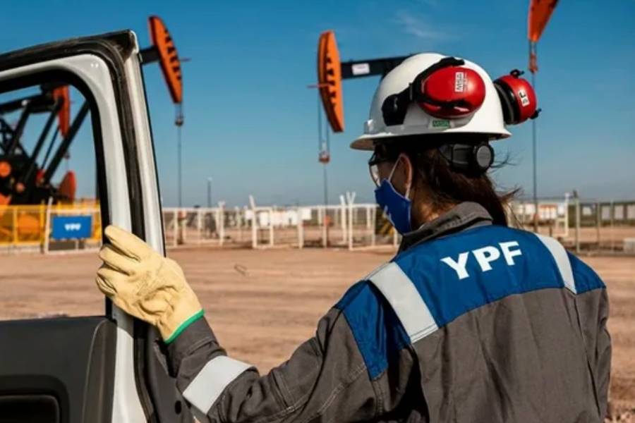 YPF estima exportaciones millonarias por el acuerdo con la italiana ENI: cuánto embolsaría
