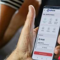 Cómo funciona el botón de emergencias del PAMI disponible en la app Mi PAMI
