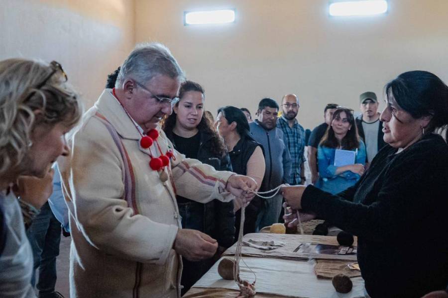 El gobernador Jalil acompañó actividades de capacitación y producción sustentable en Laguna Blanca