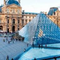 Robo en el Louvre: un turista registró sin querer el momento exacto del robo de una de las joyas
