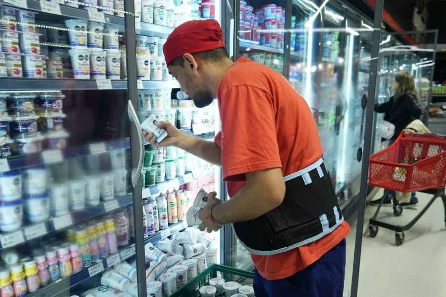 Los alimentos acumulan una suba de 3% en octubre