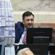 Reapareció Kueider: “Los costos de impulsar la Boleta Única se expresan en causas judiciales inventadas”
