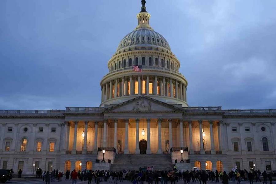 El Senado de Estados Unidos busca poner fin al cierre gubernamental más largo de su historia