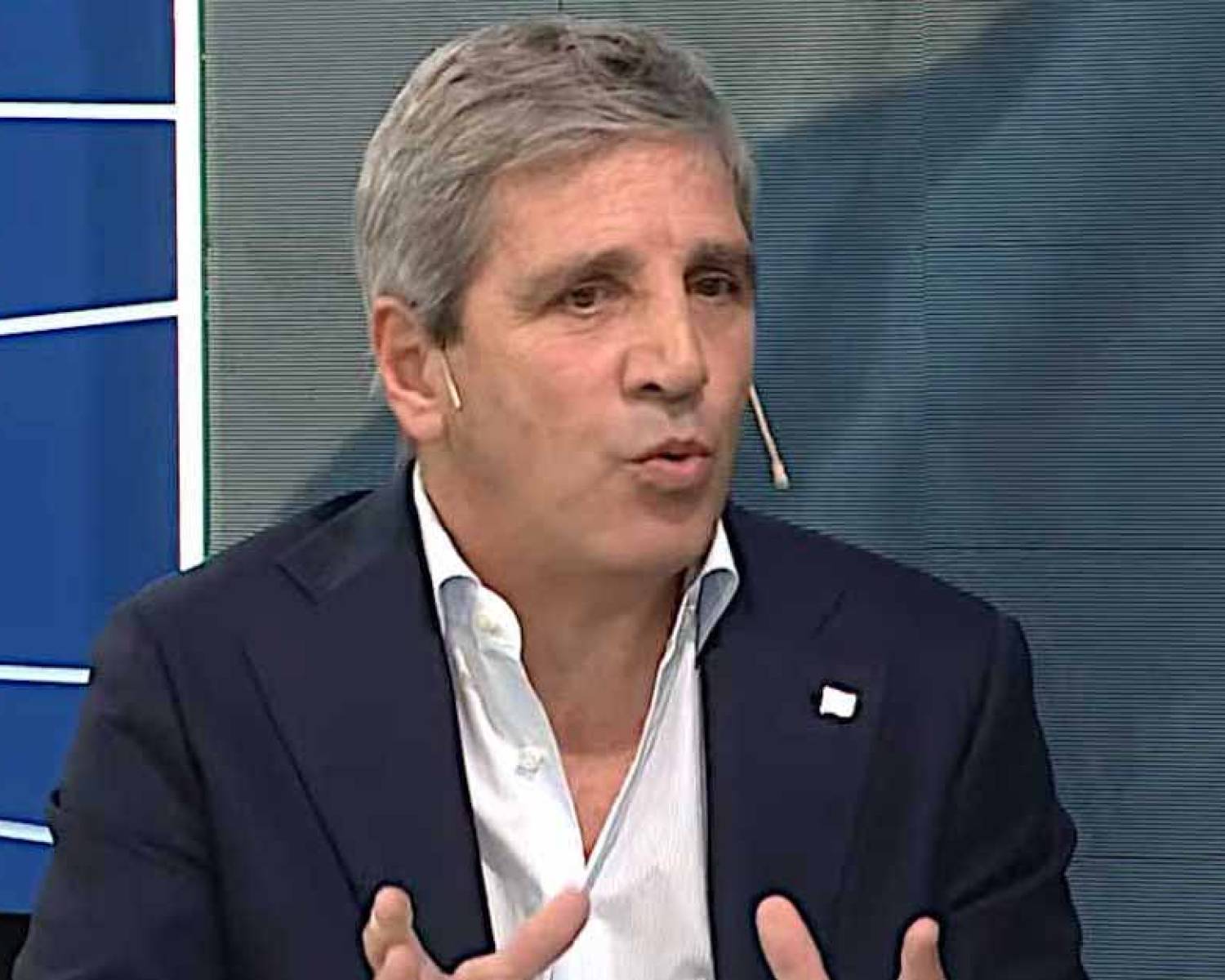 Luis Caputo adelantó que enviará la reforma laboral al Congreso y proyecta una inflación 