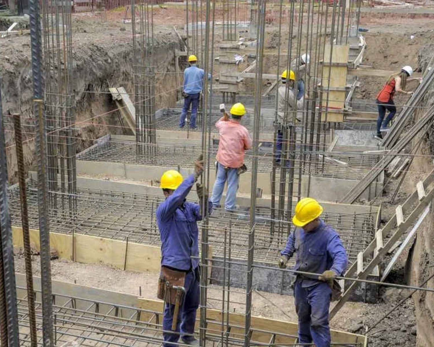 Mientras el Gobierno trata de acelerar la reforma laboral, el empleo no crece