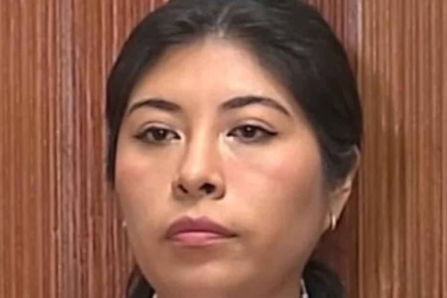 Perú ordena la captura de la ex primera ministra Betssy Chávez