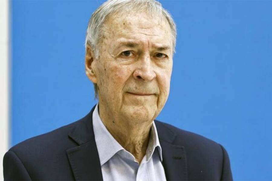 “El procedimiento resultó exitoso y se recupera en la unidad de cuidados coronarios de dicho centro de salud”, se señala en un comunicado del equipo de prensa del excandidato a Presidente.  En las últimas elecciones nacionales de medio tiempo, Schiaretti 