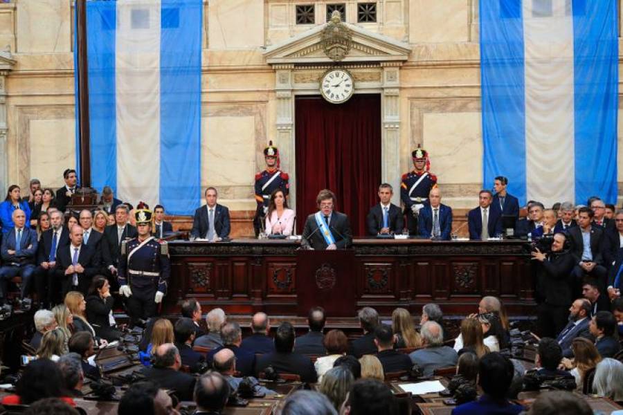 El Gobierno acelera Presupuesto y reforma laboral tras el nuevo Congreso