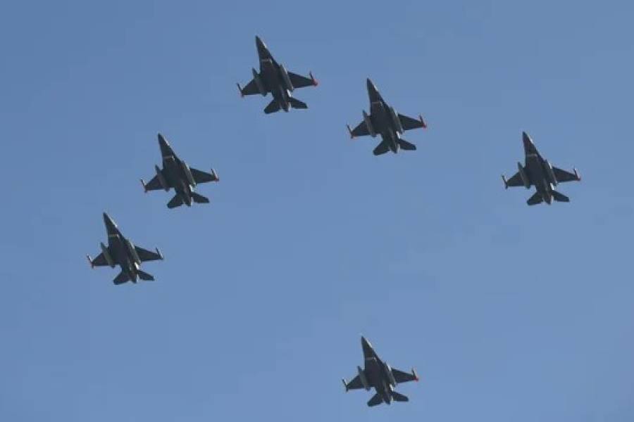 Los primeros F-16 comprados a Dinamarca pasaron por Buenos Aires