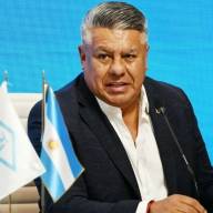 Denuncian lavado en AFA: un monotributista tendría 120 autos de lujo y helipuerto