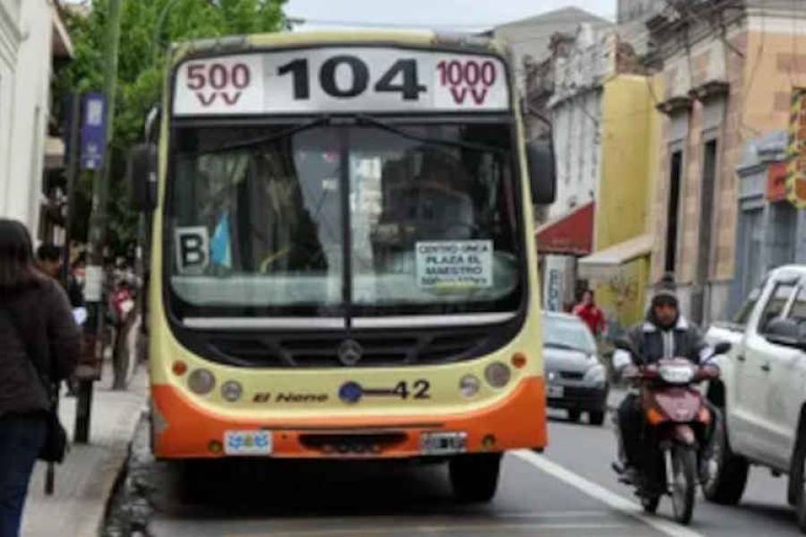 UTA para 24 hs por falta de pago a los choferes 