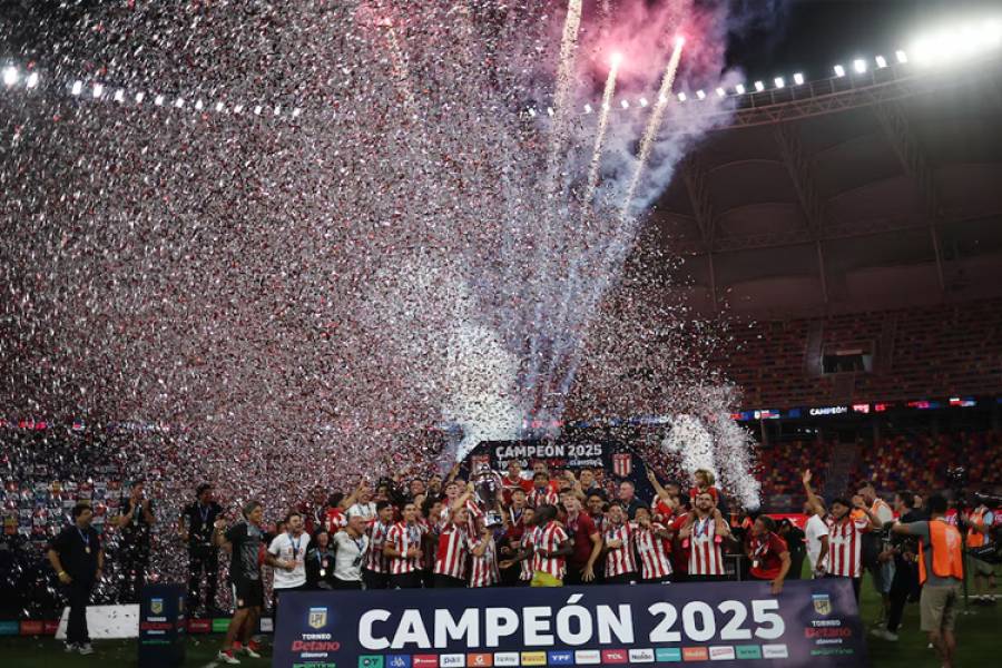 Estudiantes de La Plata venció a Racing en los penales y se coronó campeón del Torneo Clausura