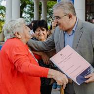 Jalil entregó 105 escrituras y reforzó políticas de regularización dominial en Catamarca