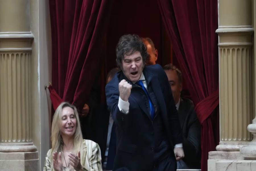 Milei irá por la reforma laboral y está dispuesto a enfrentar a la CGT, el PJ y los gobernadores peronistas