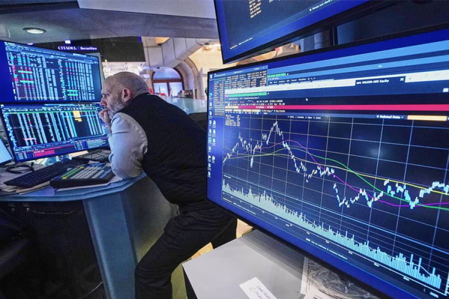 Las acciones argentinas bajan hasta 3,5% en Wall Street: qué pasa con el dólar y el riesgo país