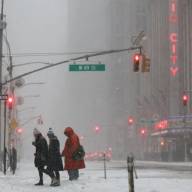 Estados Unidos bajo hielo: la tormenta ártica ya deja nueve muertos y un apagón masivo