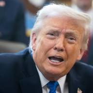 Donald Trump confirmó conversaciones con el régimen de Irán para rebajar las tensiones: “Veremos qué pasa”