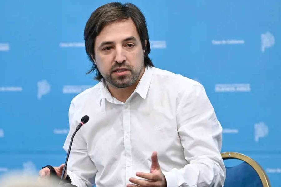 Kicillof y Kreplak intervinieron con un avión sanitario para trasladar al país a Samid desde Uruguay