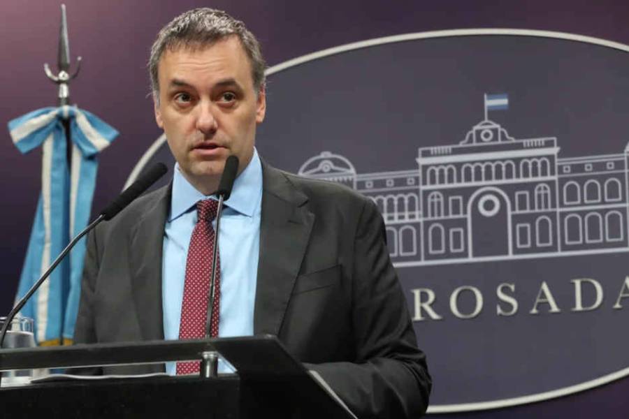 Adorni calificó de “extorsivo” el paro de la CGT y aseguró: “Por algo la gente los odia”