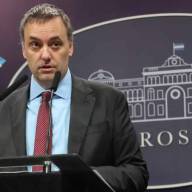 Adorni calificó de “extorsivo” el paro de la CGT y aseguró: “Por algo la gente los odia”