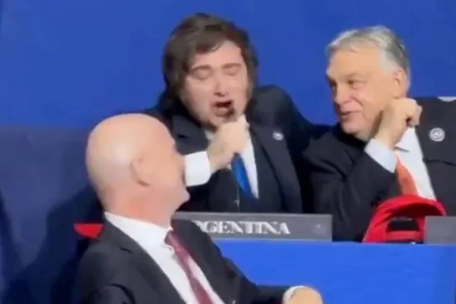 En pleno paro nacional en la Argentina, Javier Milei cantó un tema de Elvis en Estados Unidos