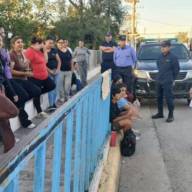 Padres tomaron una escuela en protesta por las condiciones edilicias 