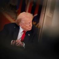 Trump amenaza a Irán con una destrucción total y ataques de “extrema dureza