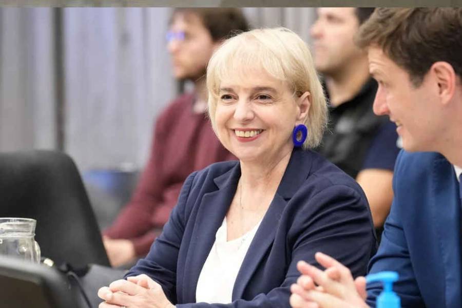 La Libertad Avanza propone prohibir celulares en cárceles para frenar delitos desde los penales